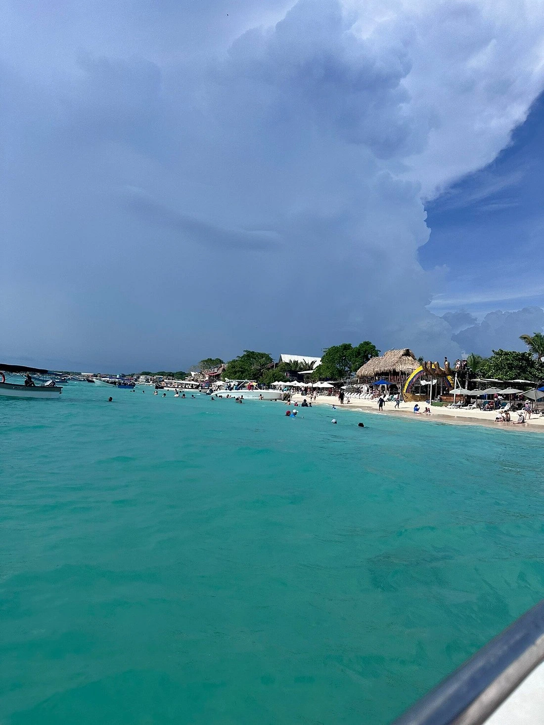 Isla Privada Nena Beach